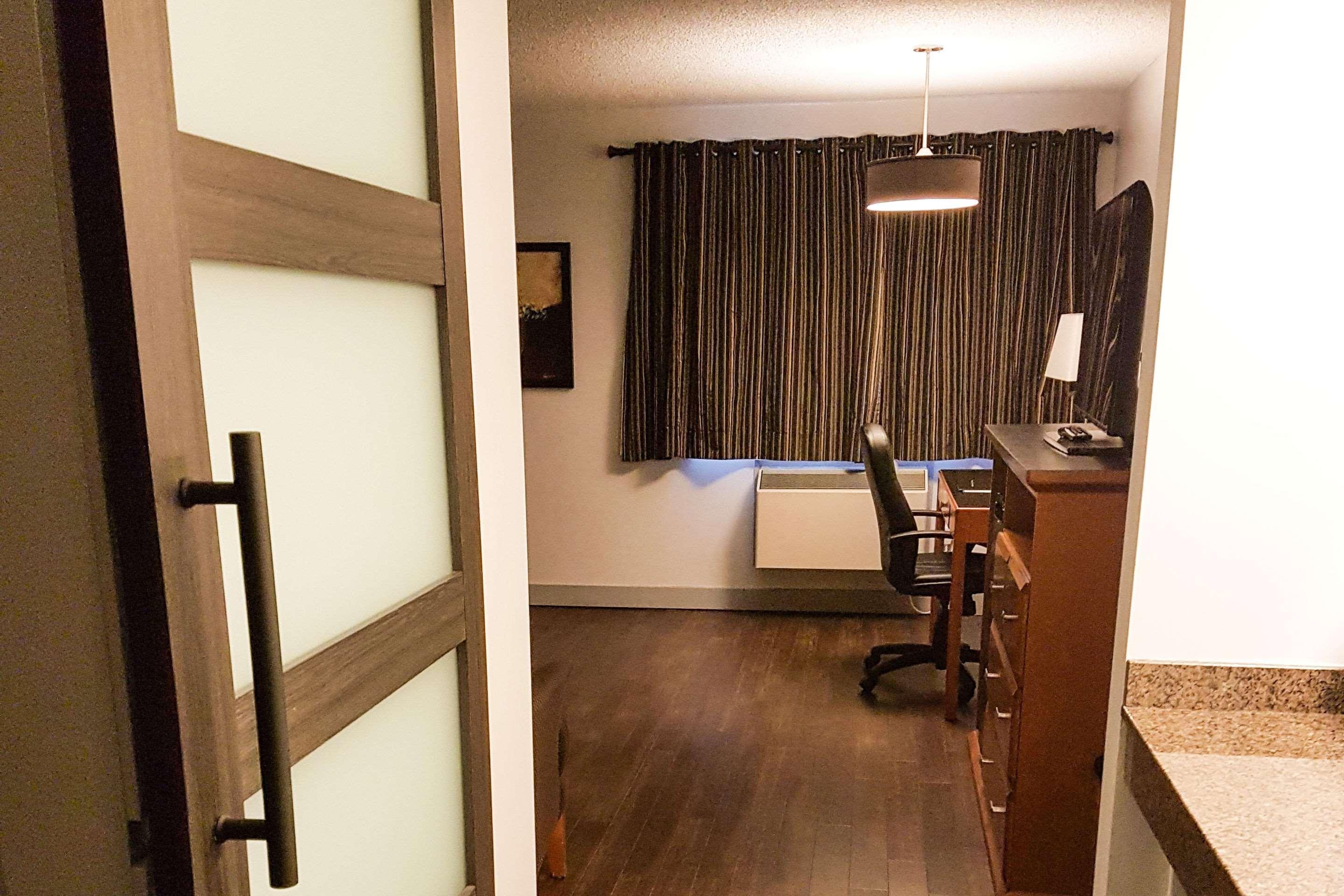 Quality Inn West Edmonton Luaran gambar