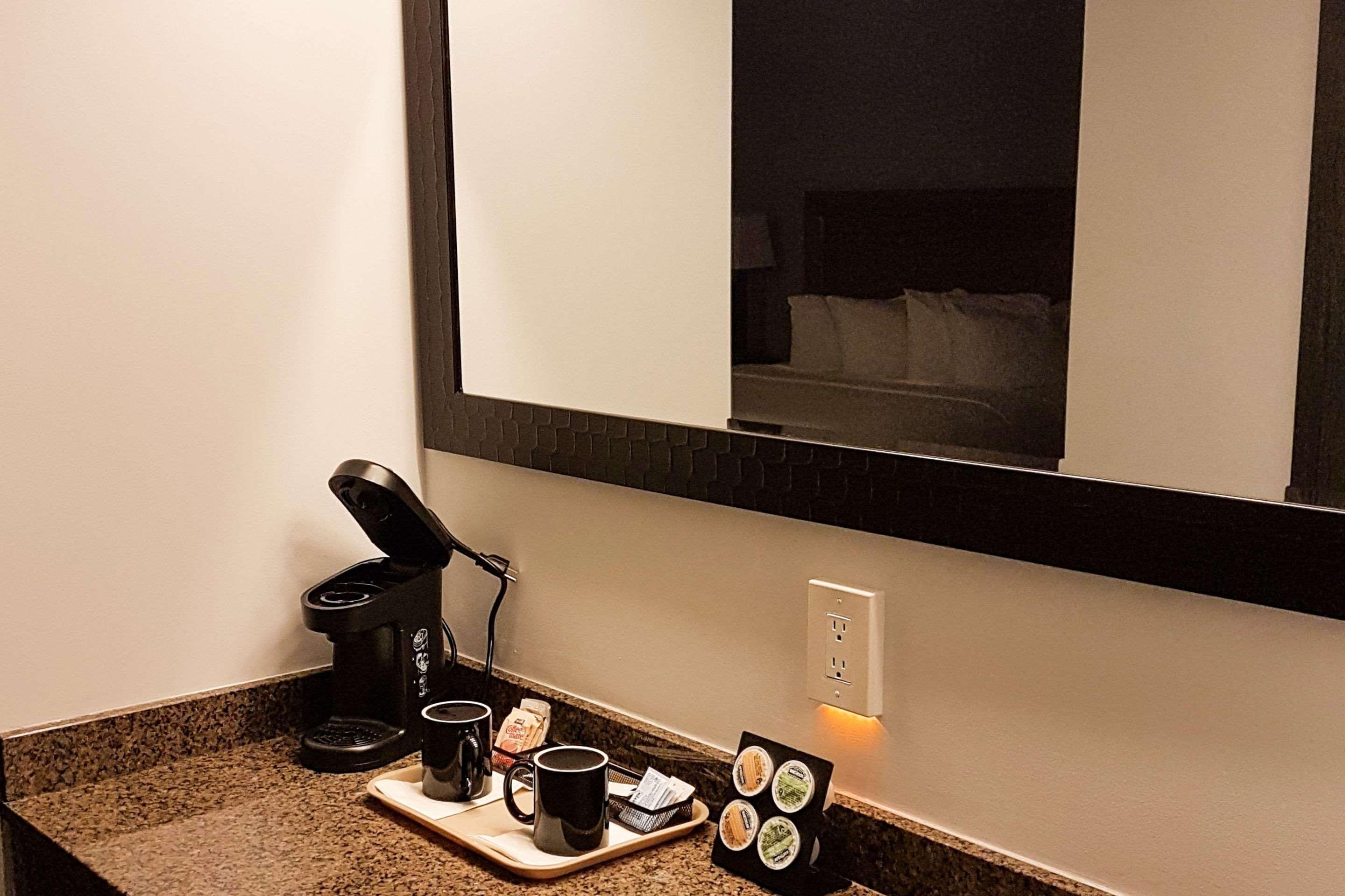 Quality Inn West Edmonton Luaran gambar